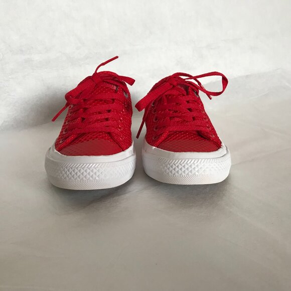 Converse Chuck Taylor II All Star Unisex Red Sneaker with Lunarlon - Picture 4 of 9